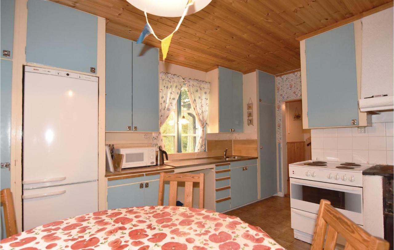 2 Bedroom Stunning Home In Molkom Sutterhojden Exterior photo